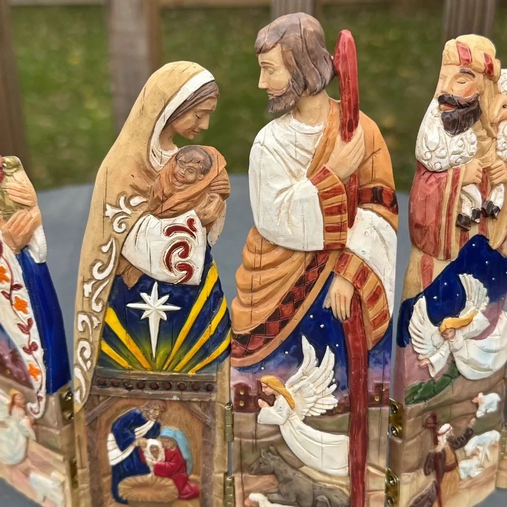 VTG Christmas Nativity Hand Painted Hinged Fence Intricate Carved Detail